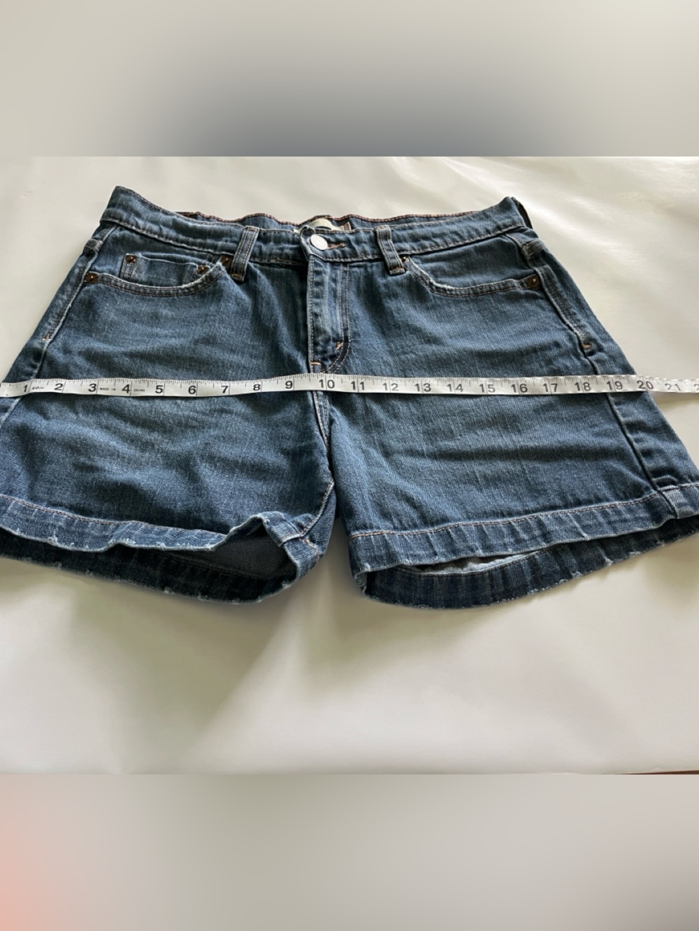 Levi’s 515 Shorts Mid Rise Size 8 - Picture 5 of 16